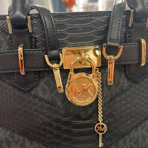 Michael Kors Hamilton Small Satchel Shoulder Crossbody Bag 
Black Multi
NWT - Picture 14 of 16
